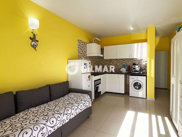 Studio till salu i Costa del Silencio, Arona med pool garage - 142 500 € (Ref: 9294799)