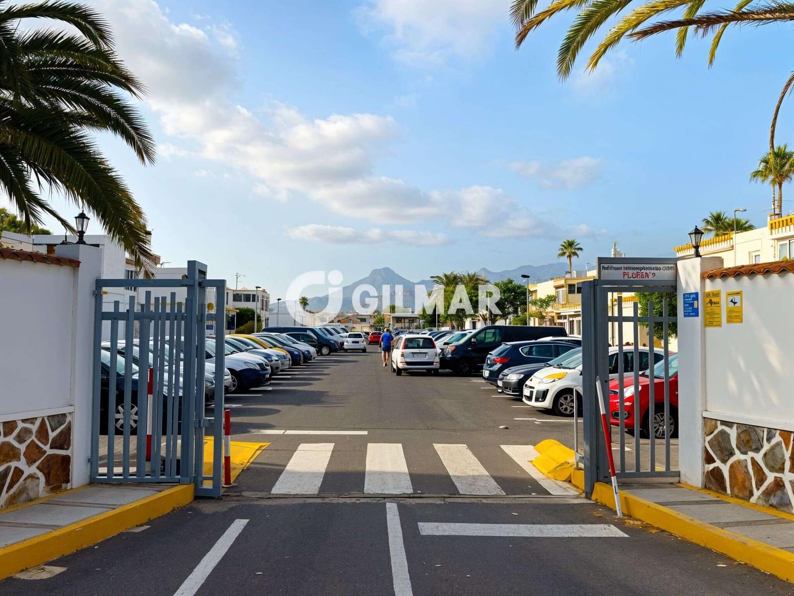 Studio till salu i Costa del Silencio med pool garage - 142 500 € (Ref: 9294799)