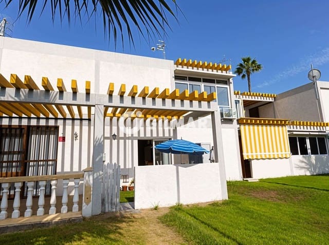 Studio till salu i Costa del Silencio, Arona med pool garage - 142 500 € (Ref: 9294799)