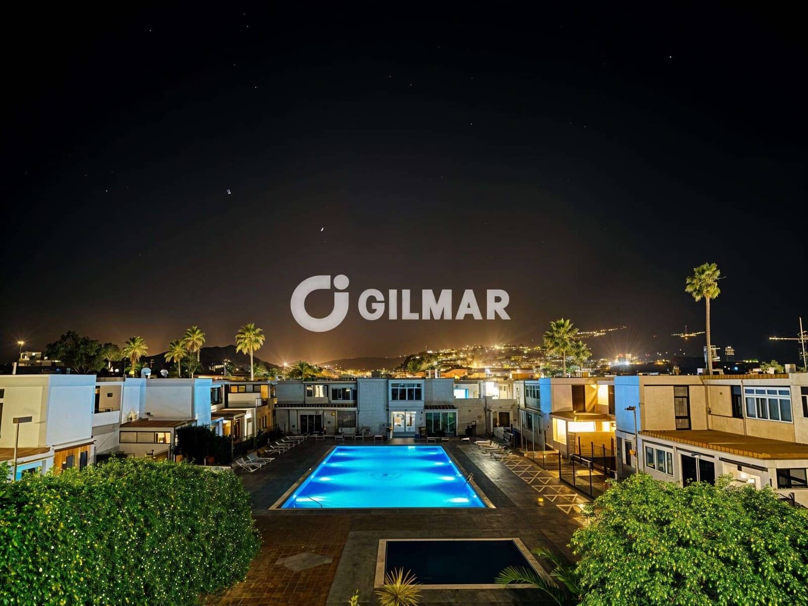 Studio for sale in Costa del Silencio with pool garage - € 142,500 (Ref: 9294799)