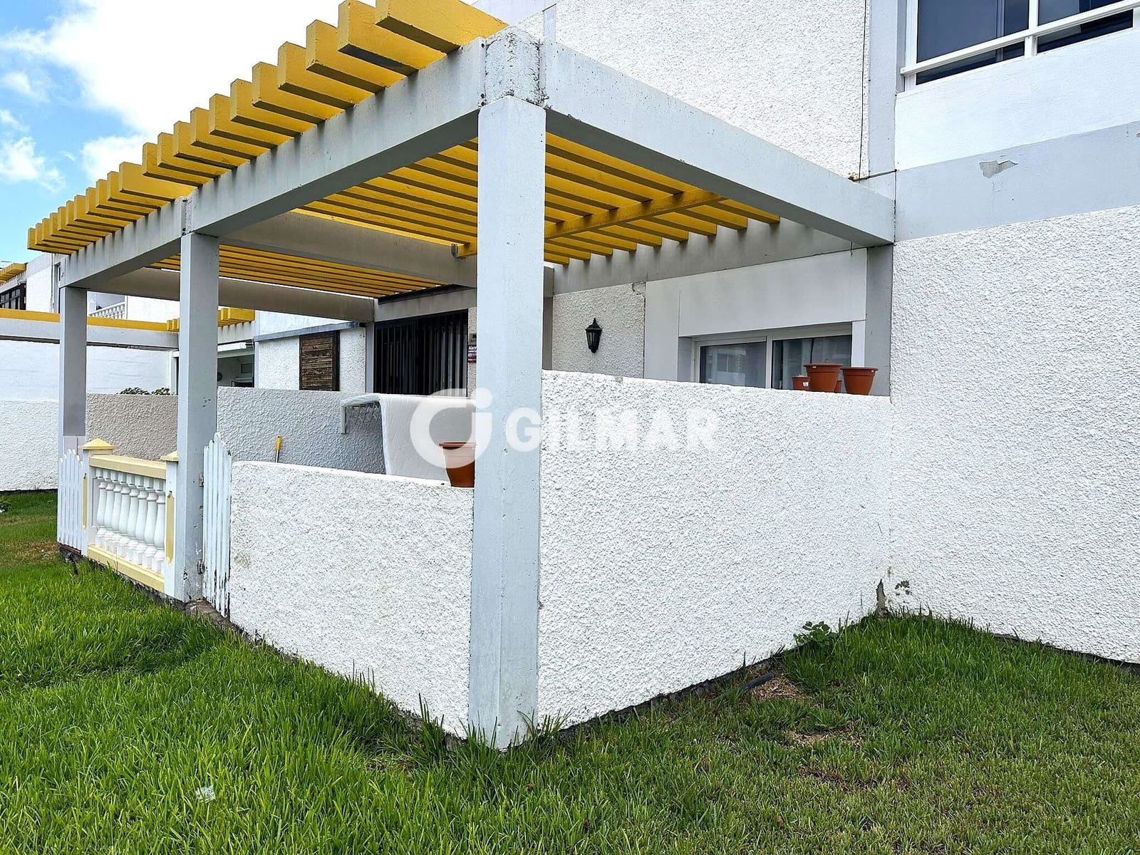 Studio for sale in Costa del Silencio with pool garage - € 142,500 (Ref: 9294799)
