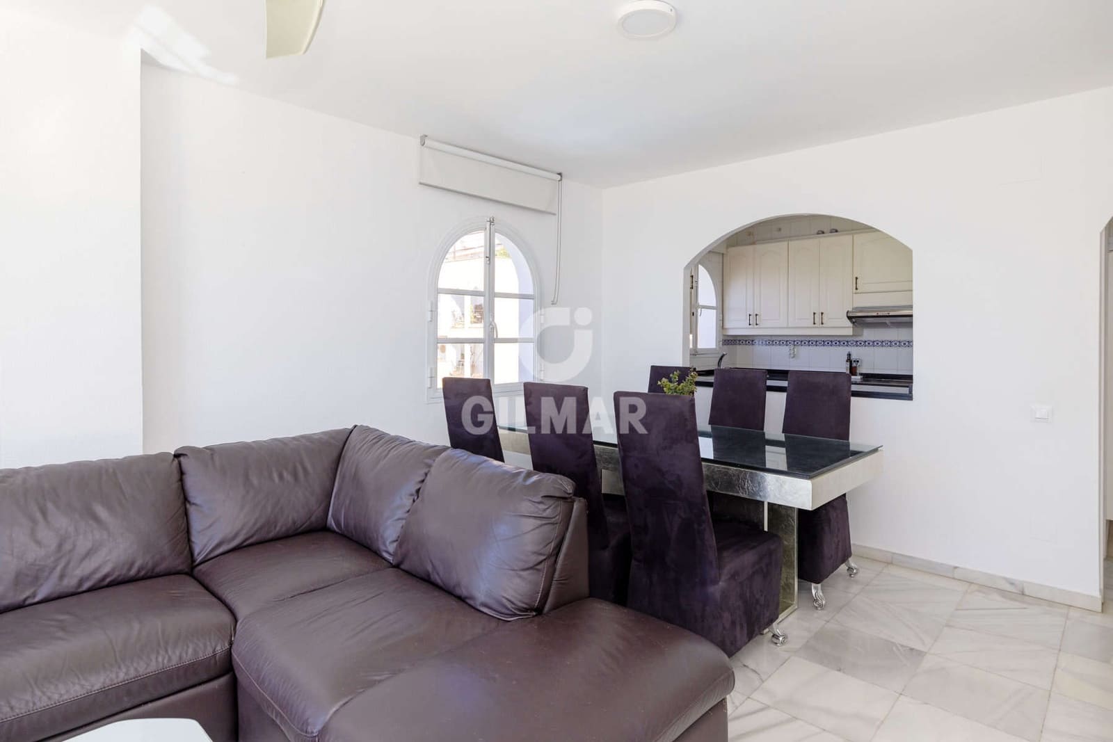 3 chambre Appartement à vendre à Estepona avec piscine - 650 000 € (Ref: 9297372)