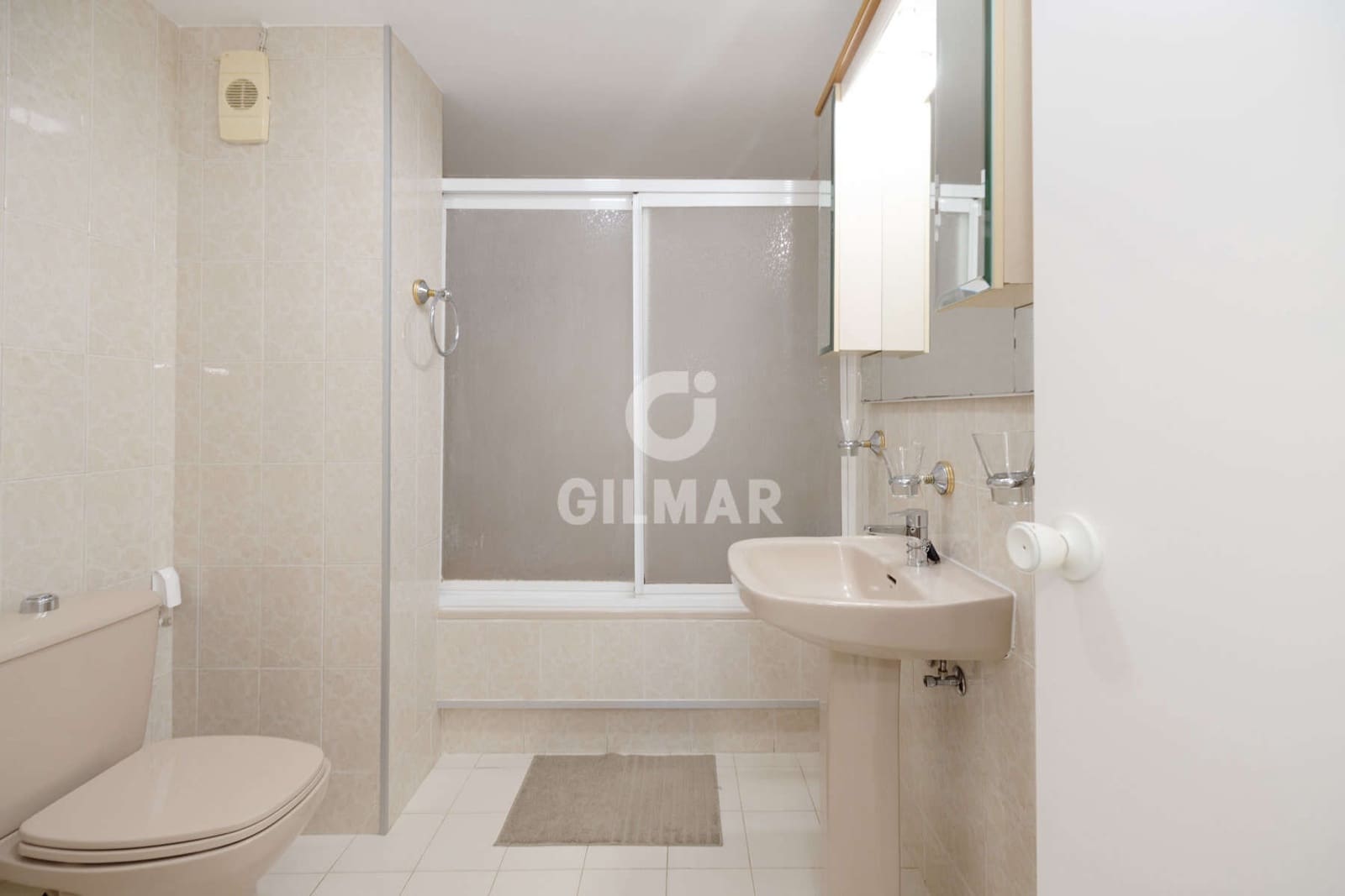 3 chambre Appartement à vendre à Estepona avec piscine - 650 000 € (Ref: 9297372)