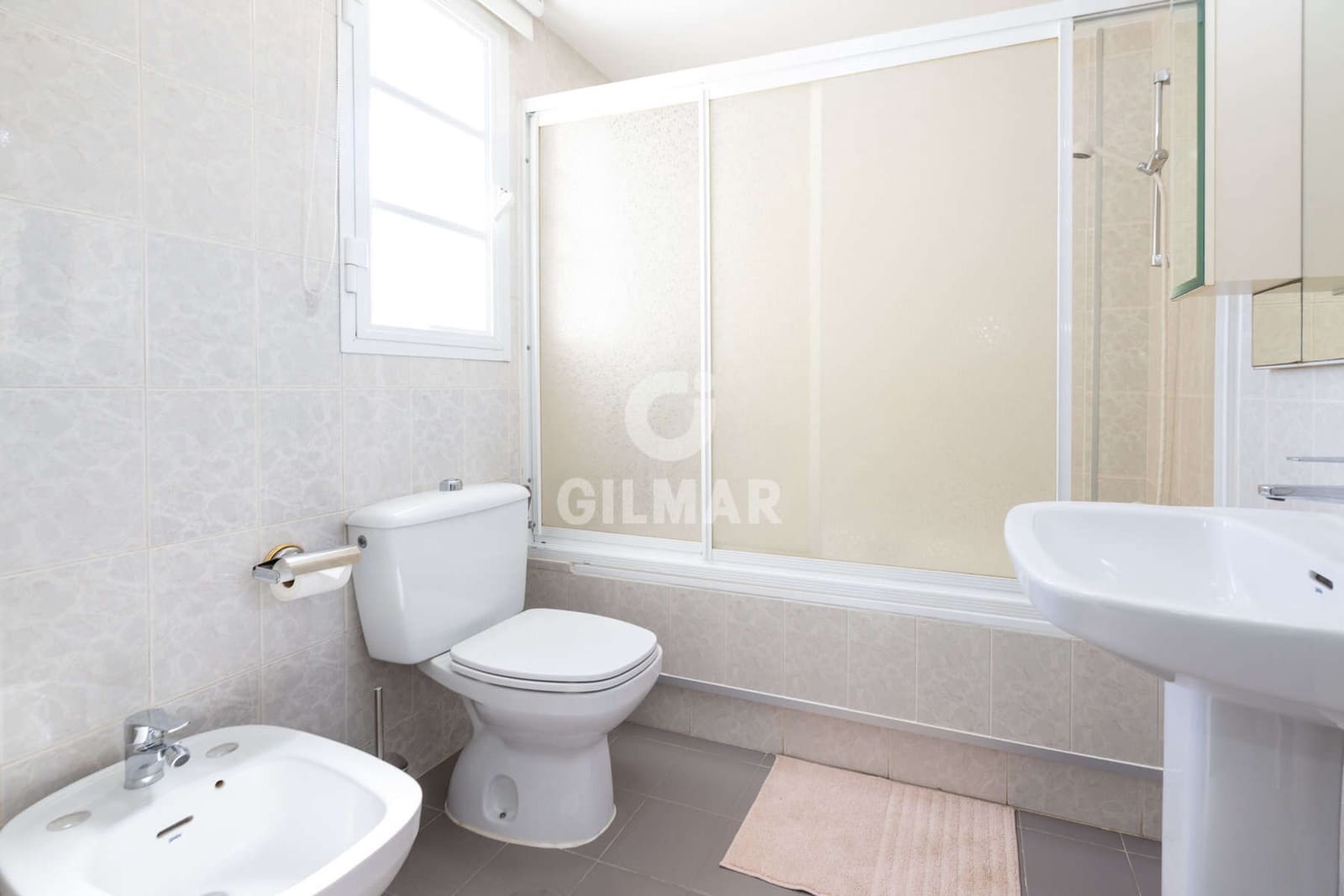 3 chambre Appartement à vendre à Estepona avec piscine - 650 000 € (Ref: 9297372)