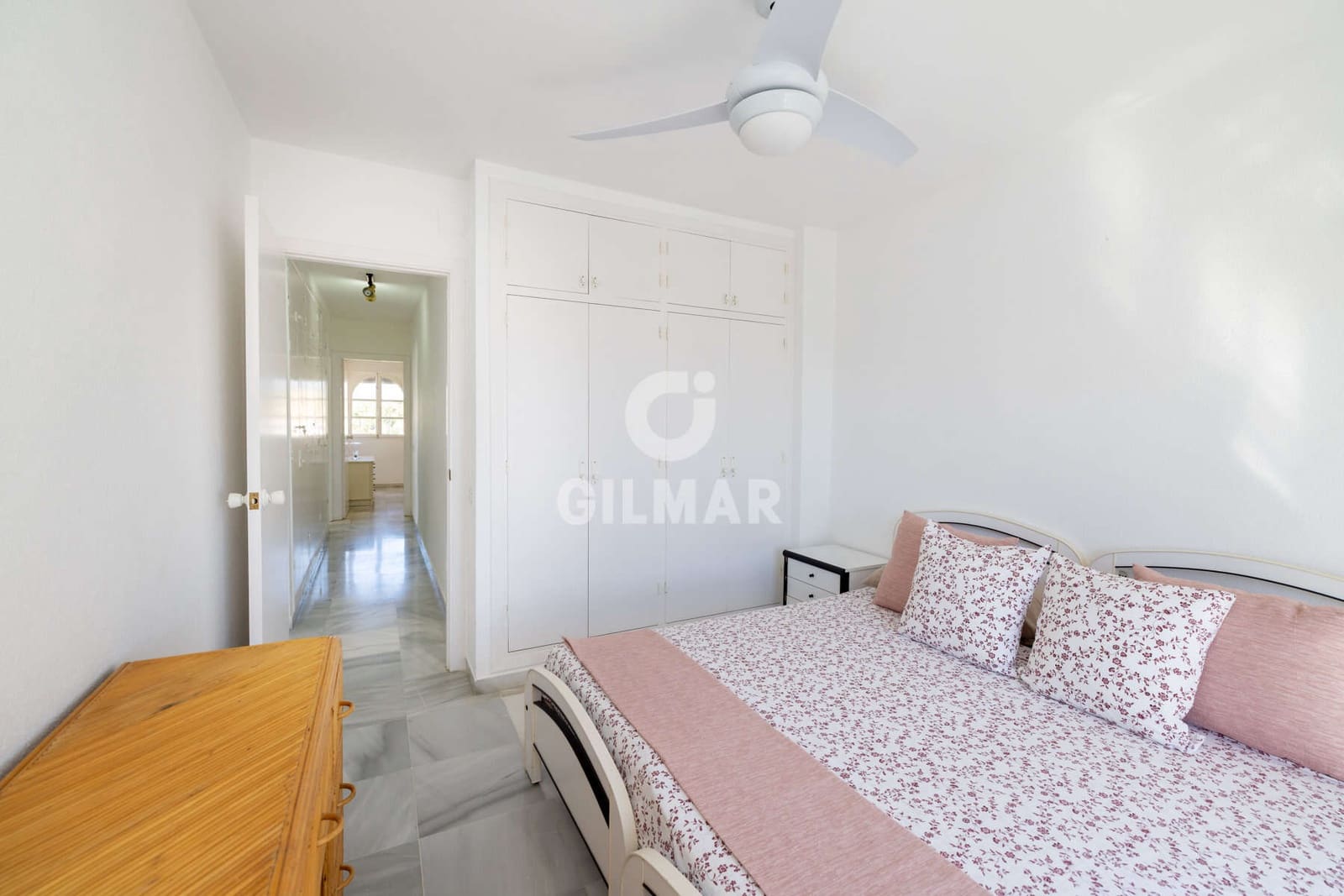 3 chambre Appartement à vendre à Estepona avec piscine - 650 000 € (Ref: 9297372)