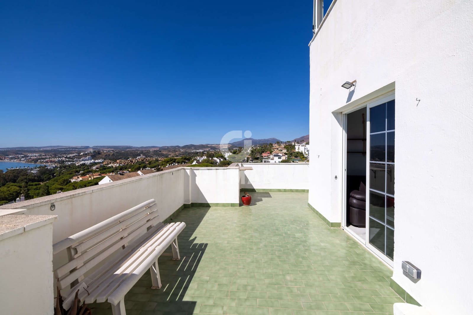 3 chambre Appartement à vendre à Estepona avec piscine - 650 000 € (Ref: 9297372)