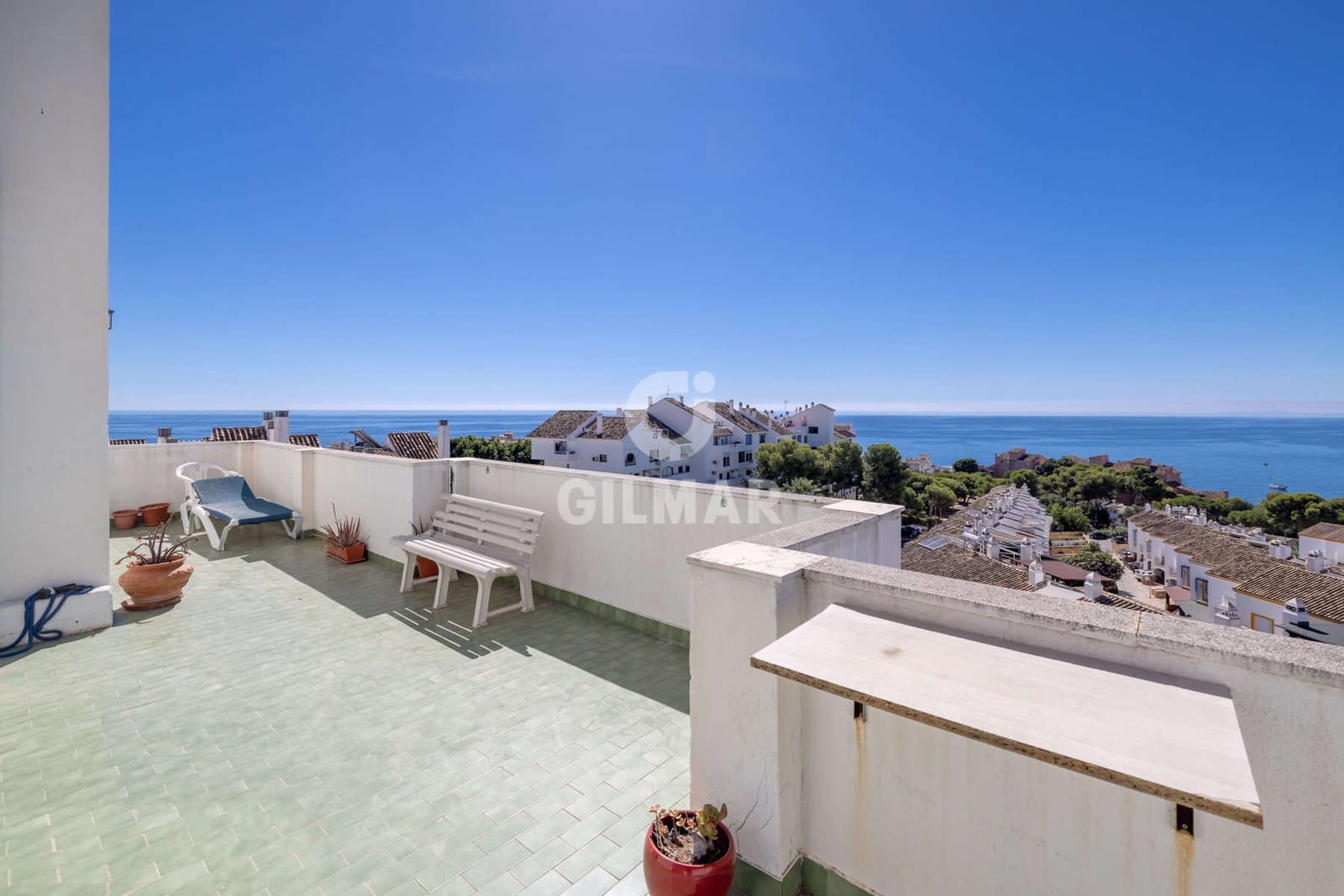 3 chambre Appartement à vendre à Estepona avec piscine - 650 000 € (Ref: 9297372)