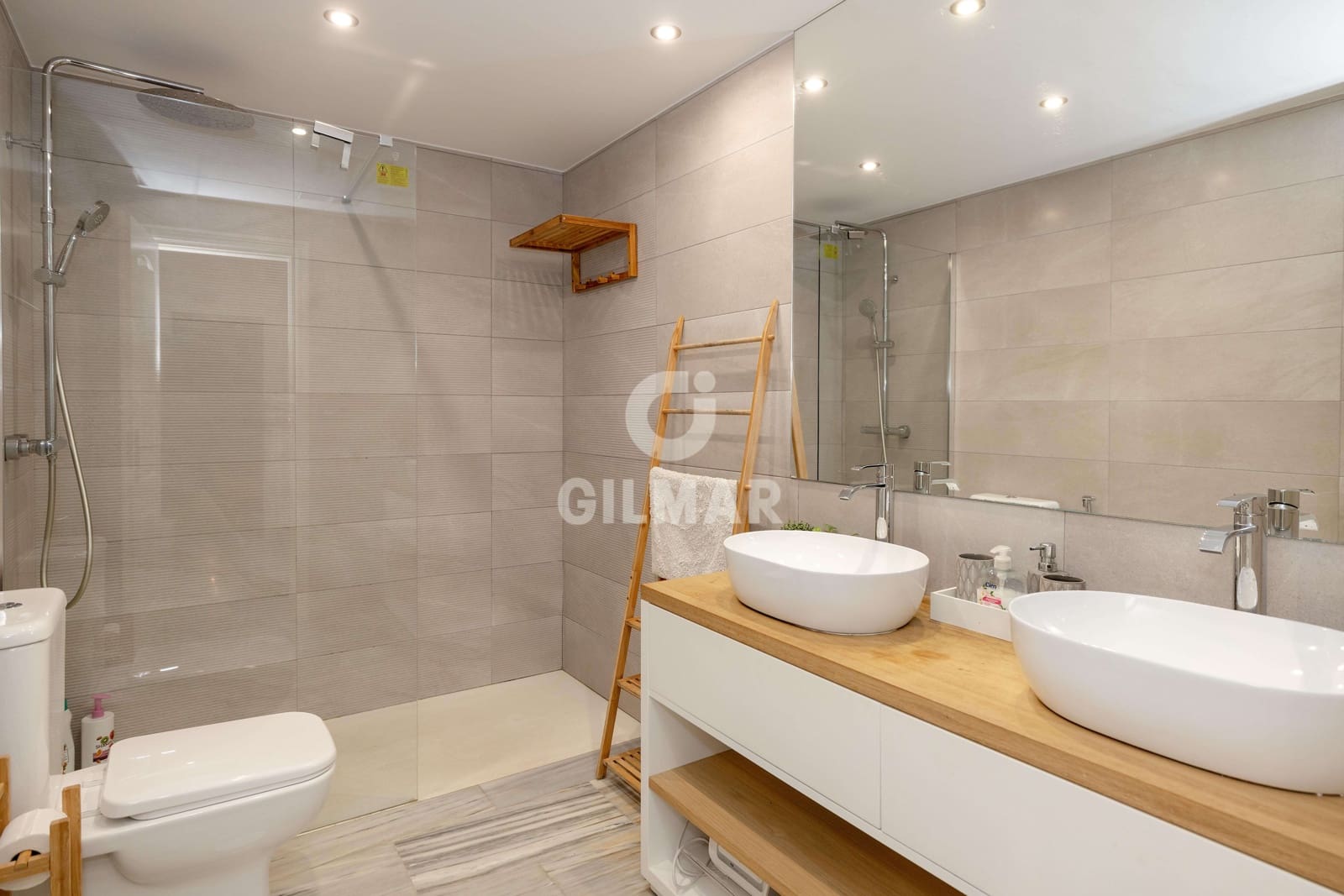 3 soveværelse Lejlighed til salg i Marbella med swimmingpool - € 649.000 (Ref: 9298830)