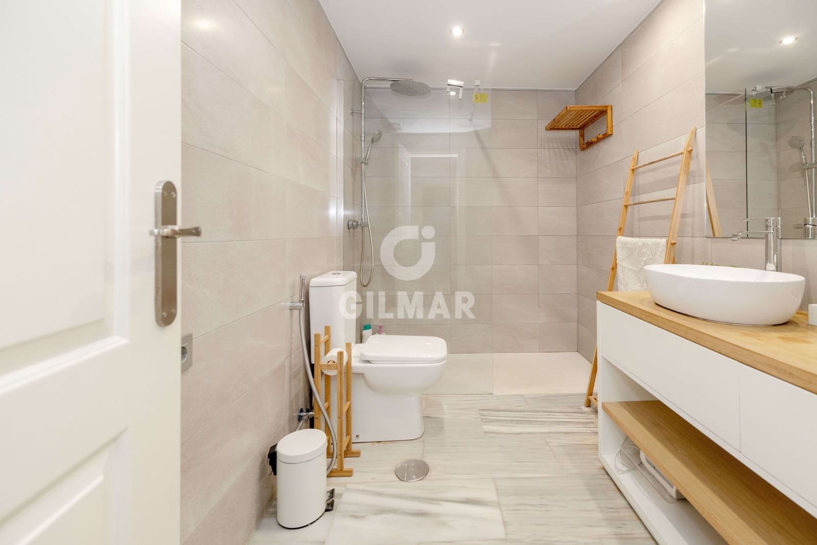 3 soveværelse Lejlighed til salg i Marbella med swimmingpool - € 649.000 (Ref: 9298830)