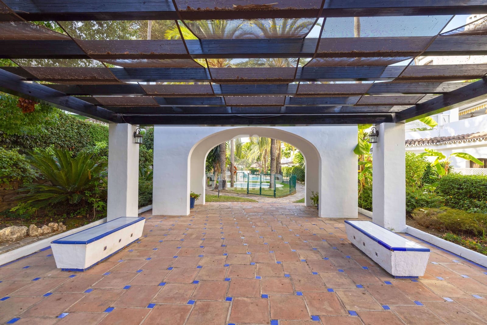 3 soveværelse Lejlighed til salg i Marbella med swimmingpool - € 649.000 (Ref: 9298830)