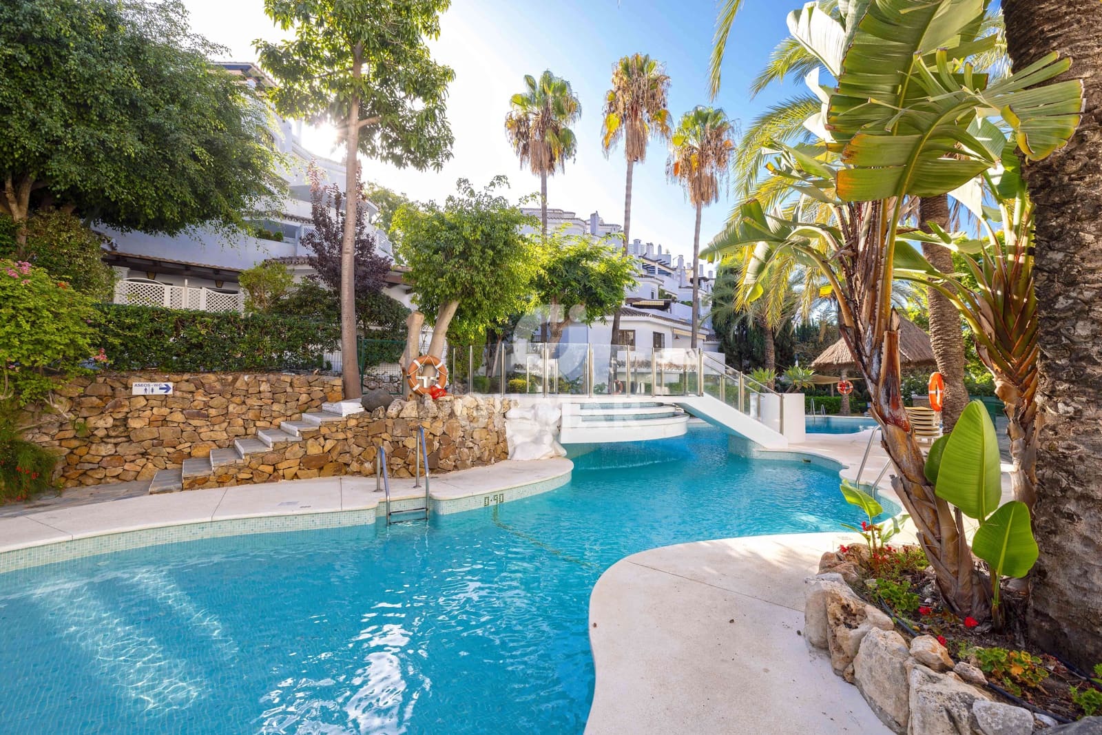 3 soveværelse Lejlighed til salg i Marbella med swimmingpool - € 649.000 (Ref: 9298830)