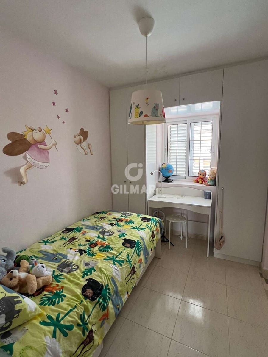 3 soveværelse Rækkehus til salg i El Medano med swimmingpool garage - € 404.000 (Ref: 9309303)