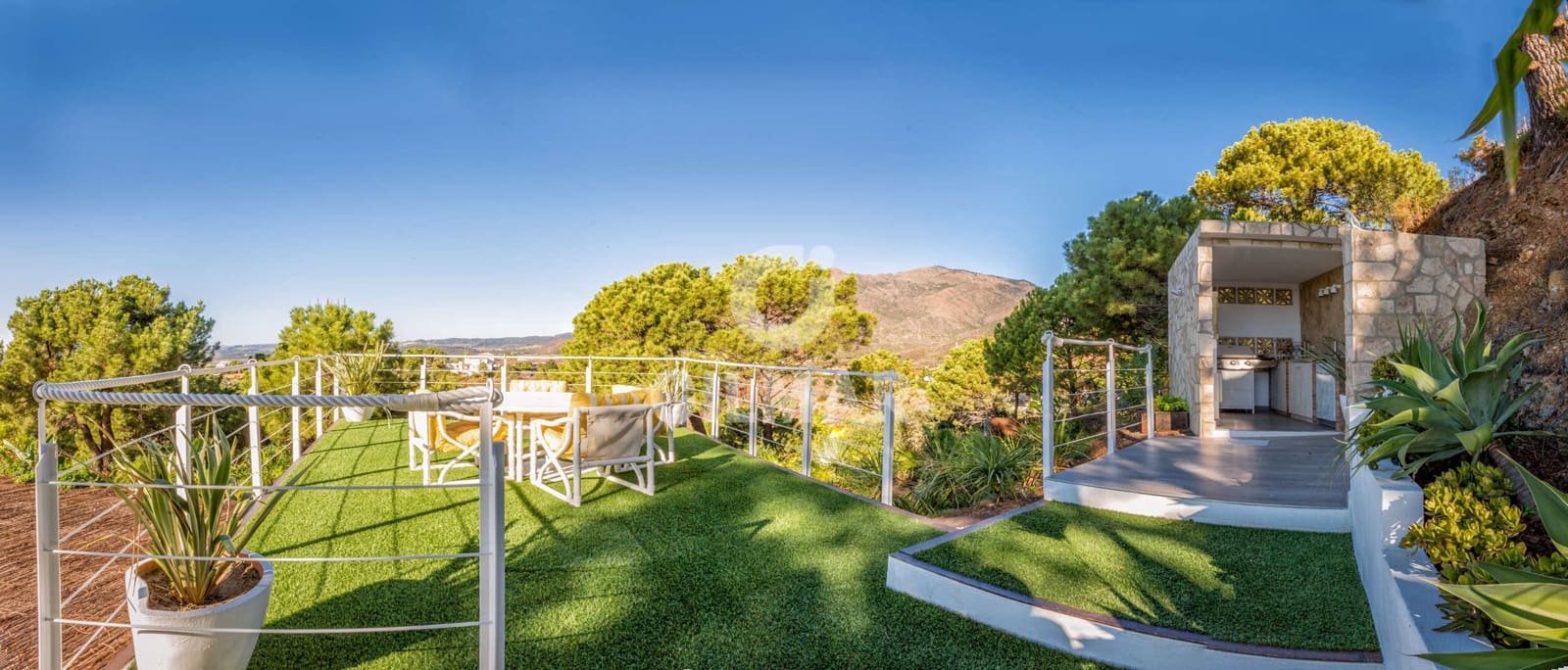 6 sypialnia Willa na sprzedaż w Estepona z basenem - 3 990 000 € (Ref: 9311859)