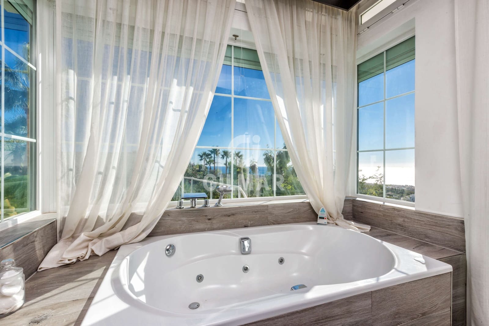 6 sypialnia Willa na sprzedaż w Estepona z basenem - 3 990 000 € (Ref: 9311859)