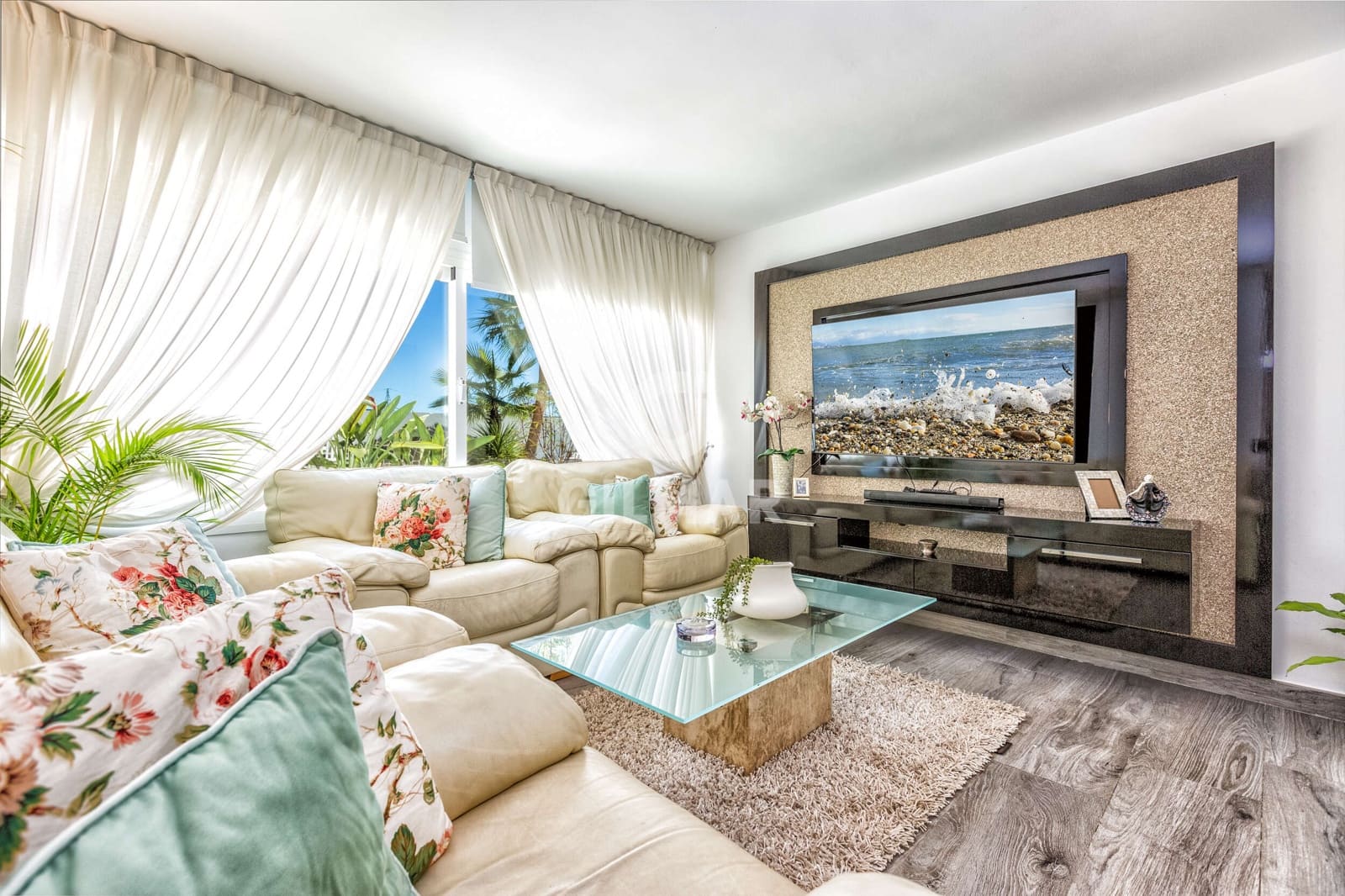 6 sypialnia Willa na sprzedaż w Estepona z basenem - 3 990 000 € (Ref: 9311859)