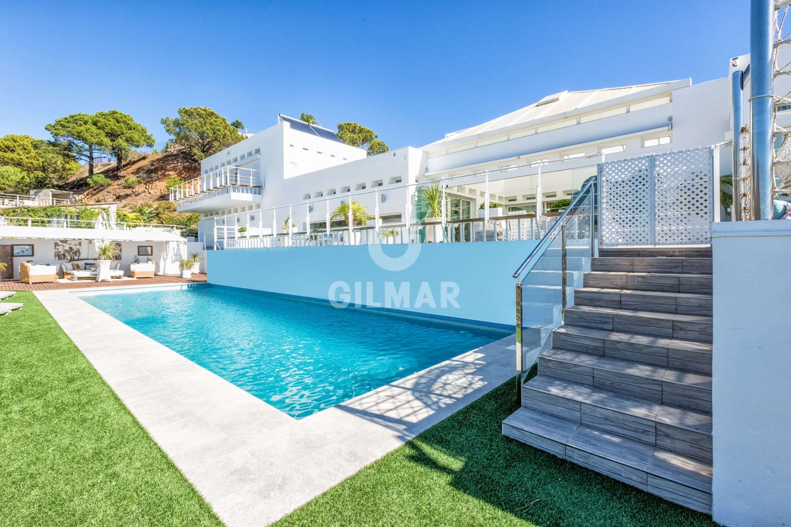 6 sypialnia Willa na sprzedaż w Estepona z basenem - 3 990 000 € (Ref: 9311859)