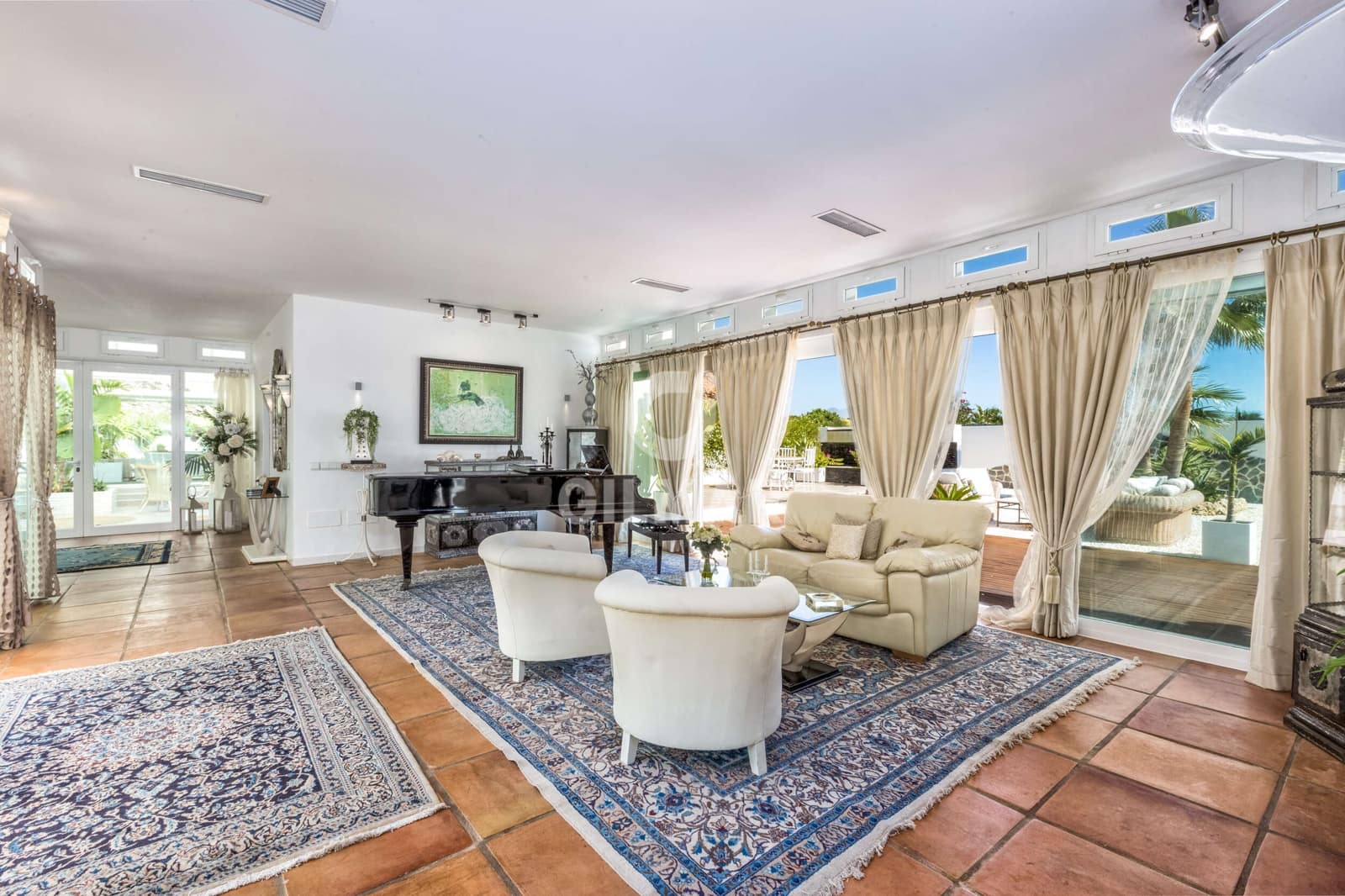 6 sypialnia Willa na sprzedaż w Estepona z basenem - 3 990 000 € (Ref: 9311859)