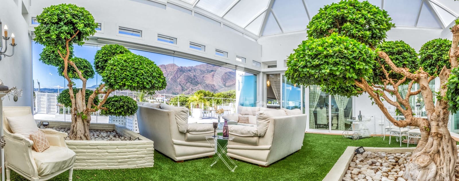 6 sypialnia Willa na sprzedaż w Estepona z basenem - 3 990 000 € (Ref: 9311859)