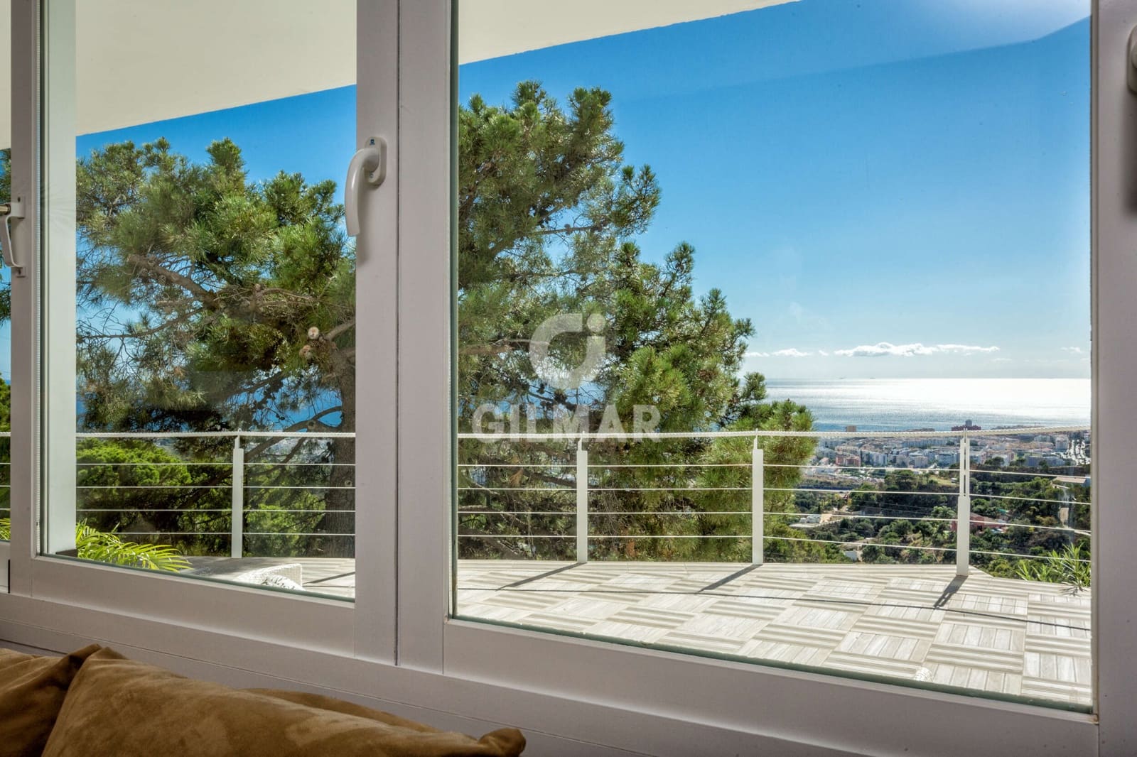 6 sypialnia Willa na sprzedaż w Estepona z basenem - 3 990 000 € (Ref: 9311859)