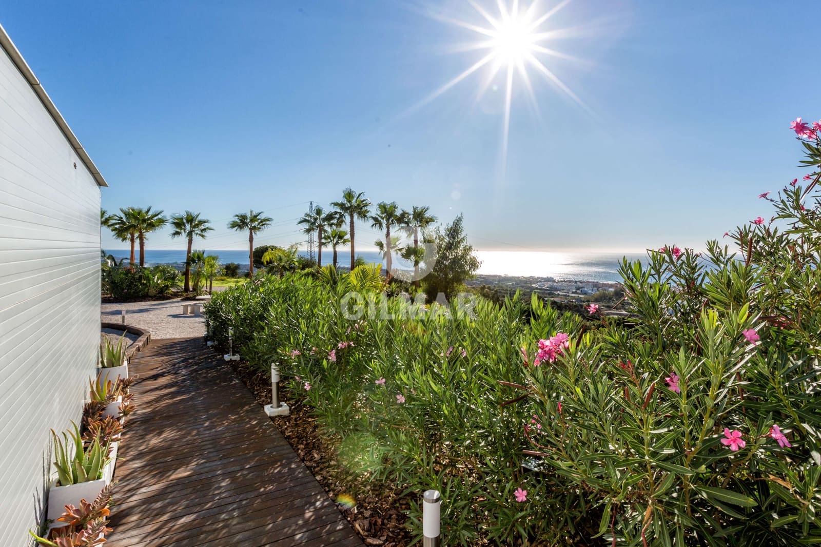 6 sypialnia Willa na sprzedaż w Estepona z basenem - 3 990 000 € (Ref: 9311859)