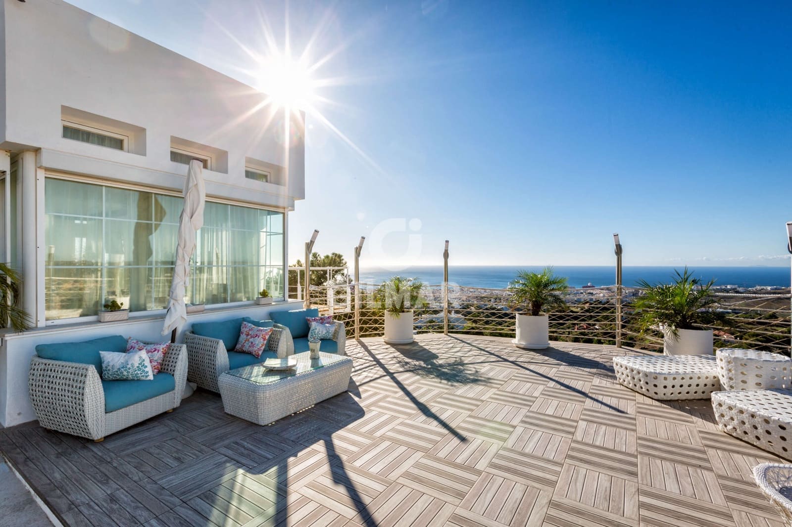 6 sypialnia Willa na sprzedaż w Estepona z basenem - 3 990 000 € (Ref: 9311859)