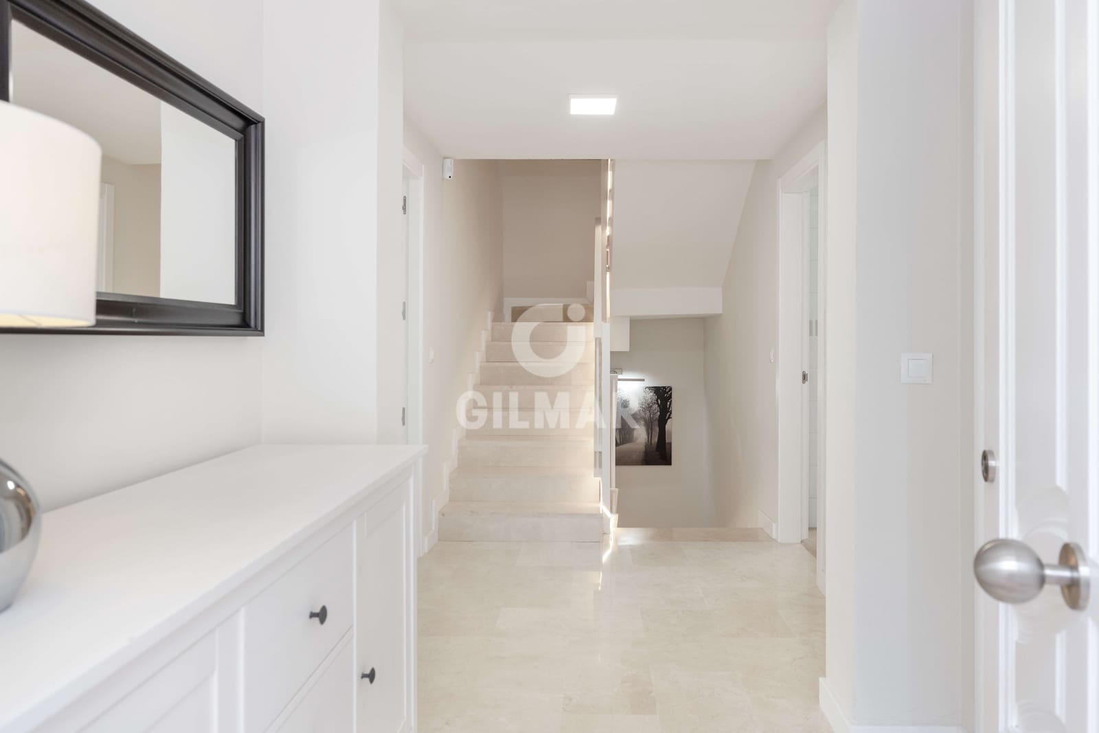 6 soverom Kjedet enebolig til salgs i Torremolinos med svømmebasseng garasje - € 975 000 (Ref: 9312071)