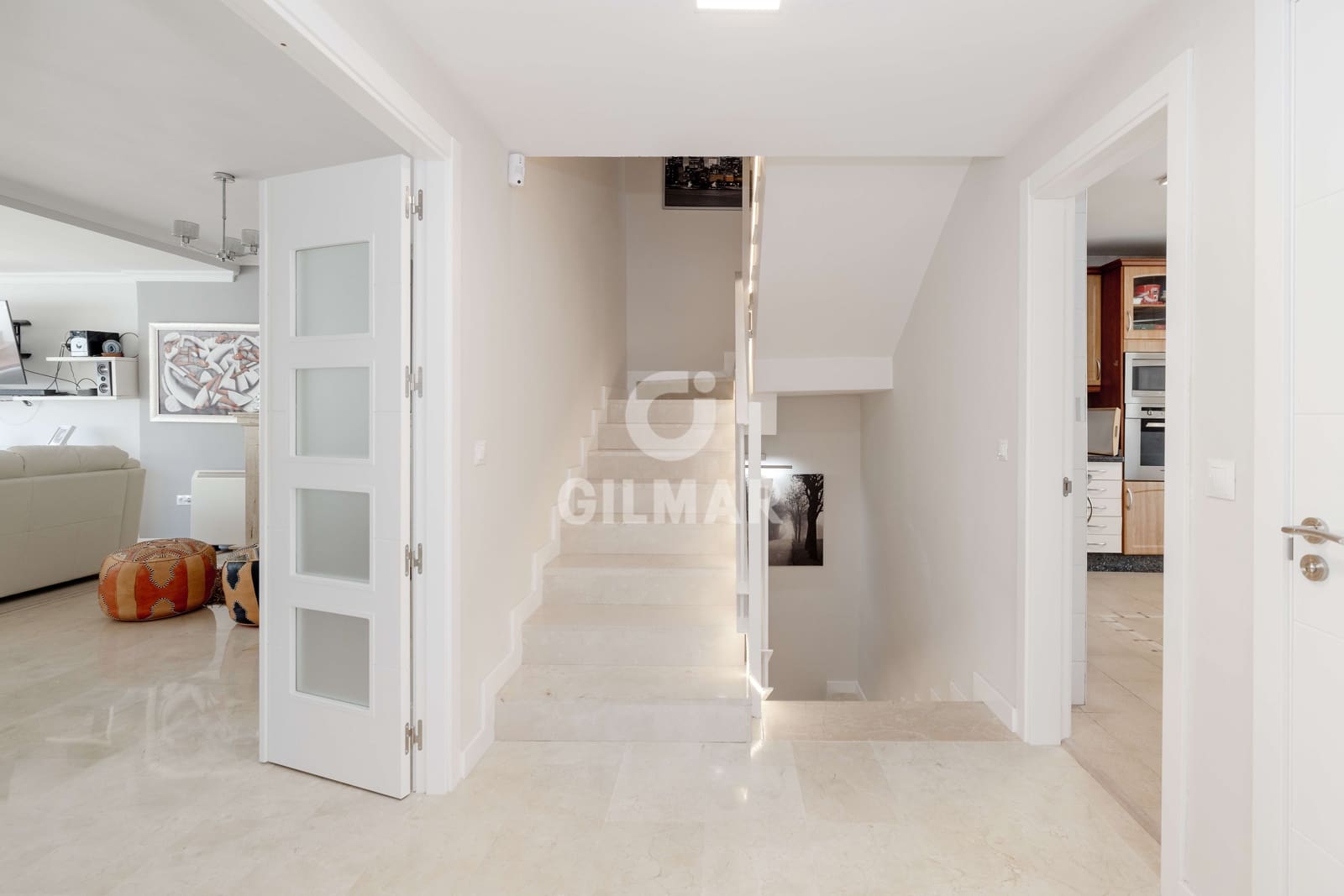 6 soverom Kjedet enebolig til salgs i Torremolinos med svømmebasseng garasje - € 975 000 (Ref: 9312071)