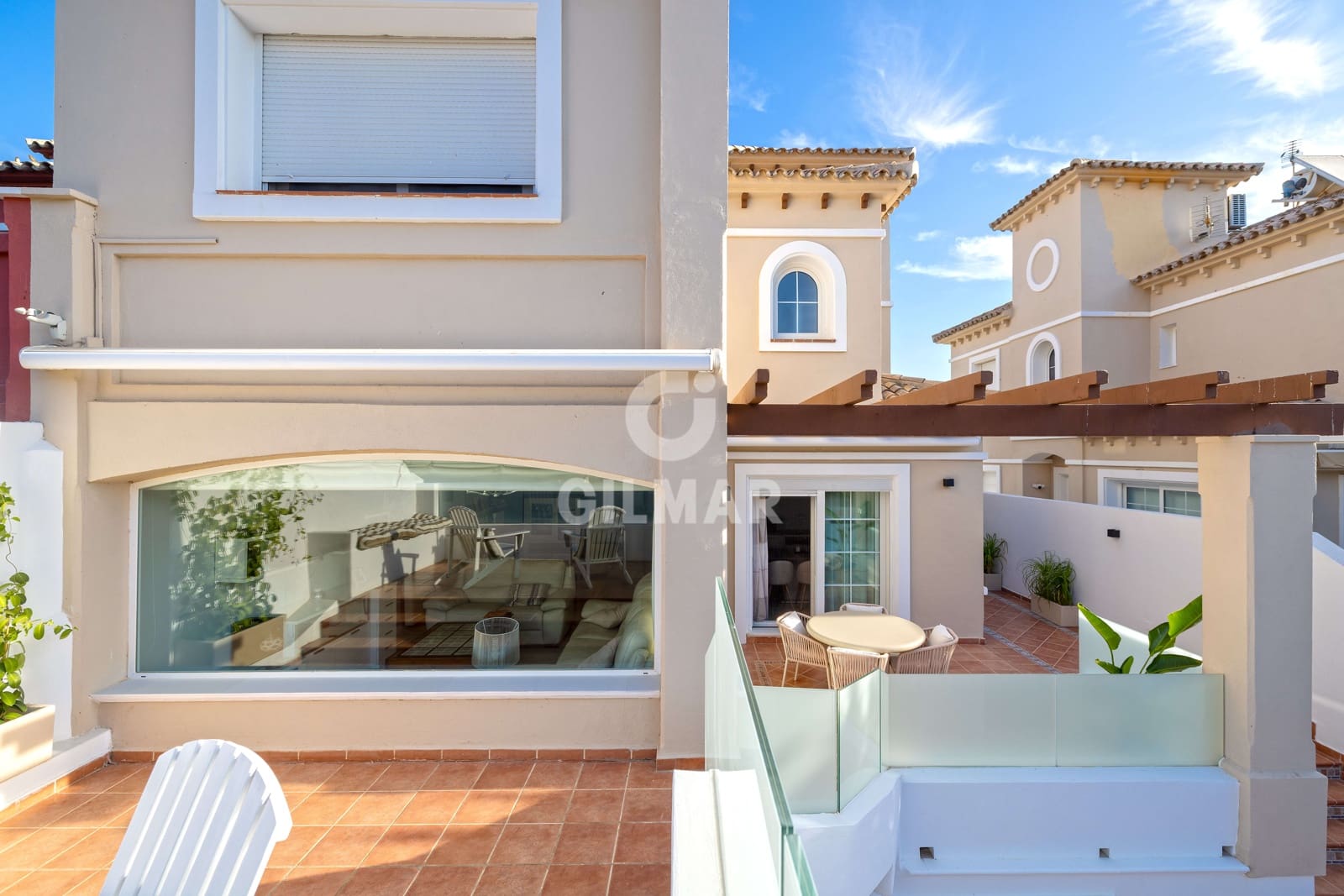 6 soverom Kjedet enebolig til salgs i Torremolinos med svømmebasseng garasje - € 975 000 (Ref: 9312071)