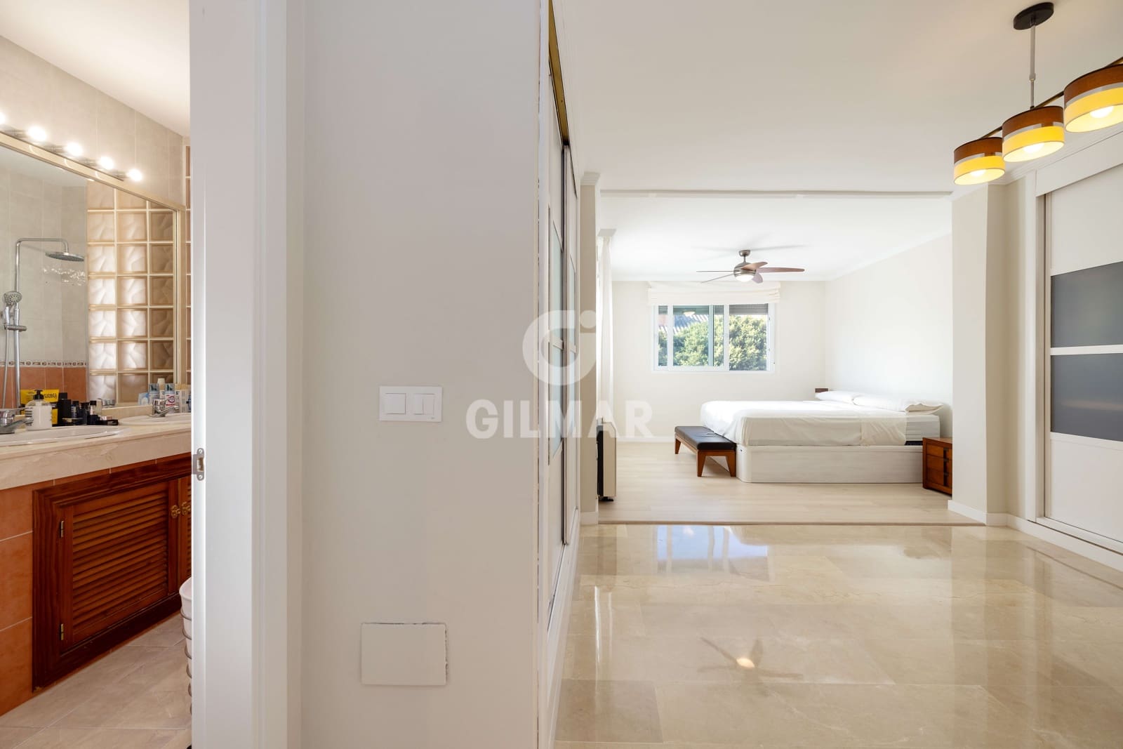 6 soverom Kjedet enebolig til salgs i Torremolinos med svømmebasseng garasje - € 975 000 (Ref: 9312071)