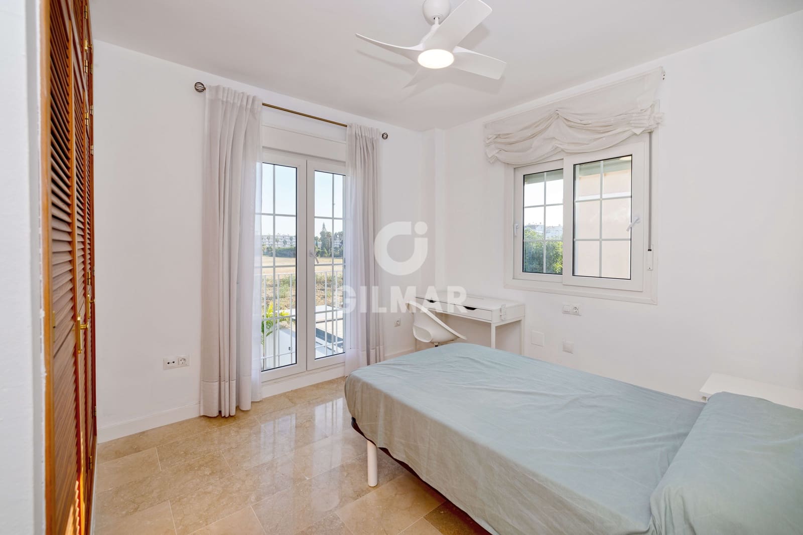 6 soverom Kjedet enebolig til salgs i Torremolinos med svømmebasseng garasje - € 975 000 (Ref: 9312071)