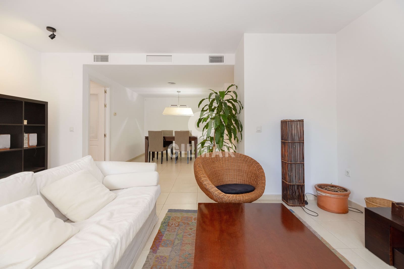 Piso de 2 habitaciones en Benalmadena Costa en venta con piscina garaje - 350.000 € (Ref: 9312074)