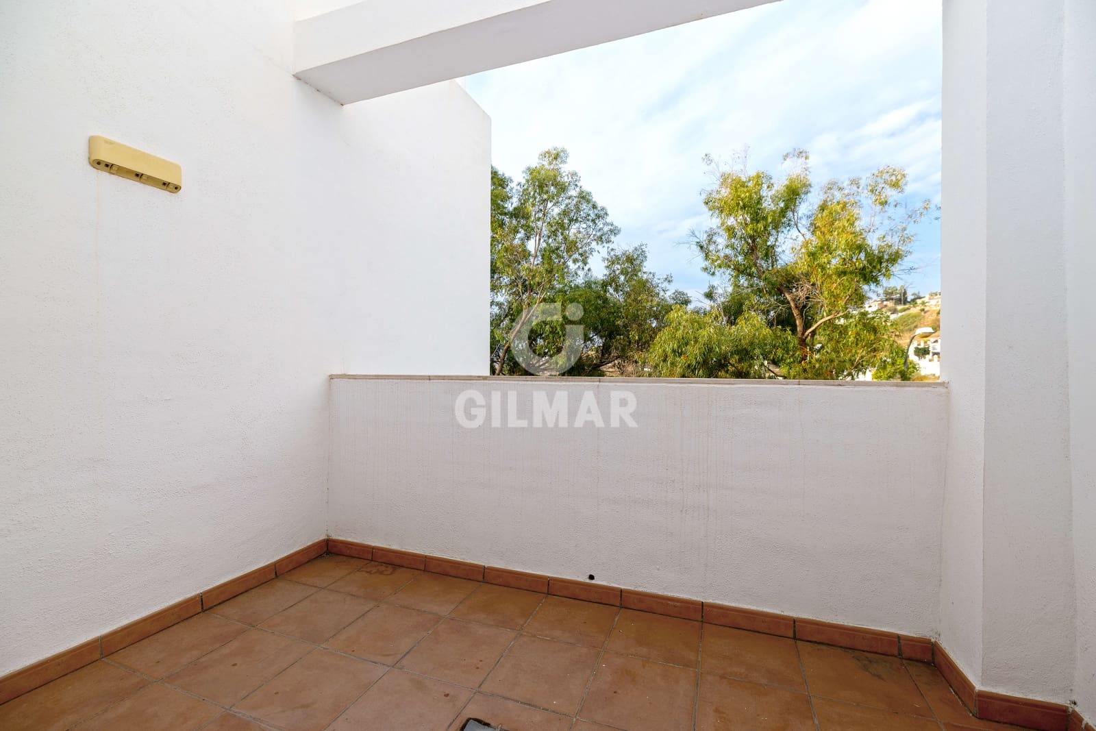 Piso de 2 habitaciones en Benalmadena Costa en venta con piscina garaje - 350.000 € (Ref: 9312074)