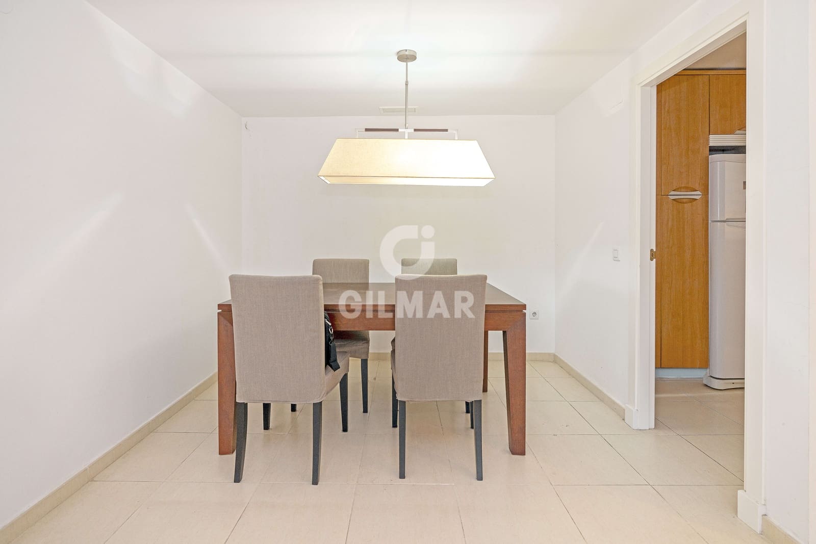 Piso de 2 habitaciones en Benalmadena Costa en venta con piscina garaje - 350.000 € (Ref: 9312074)