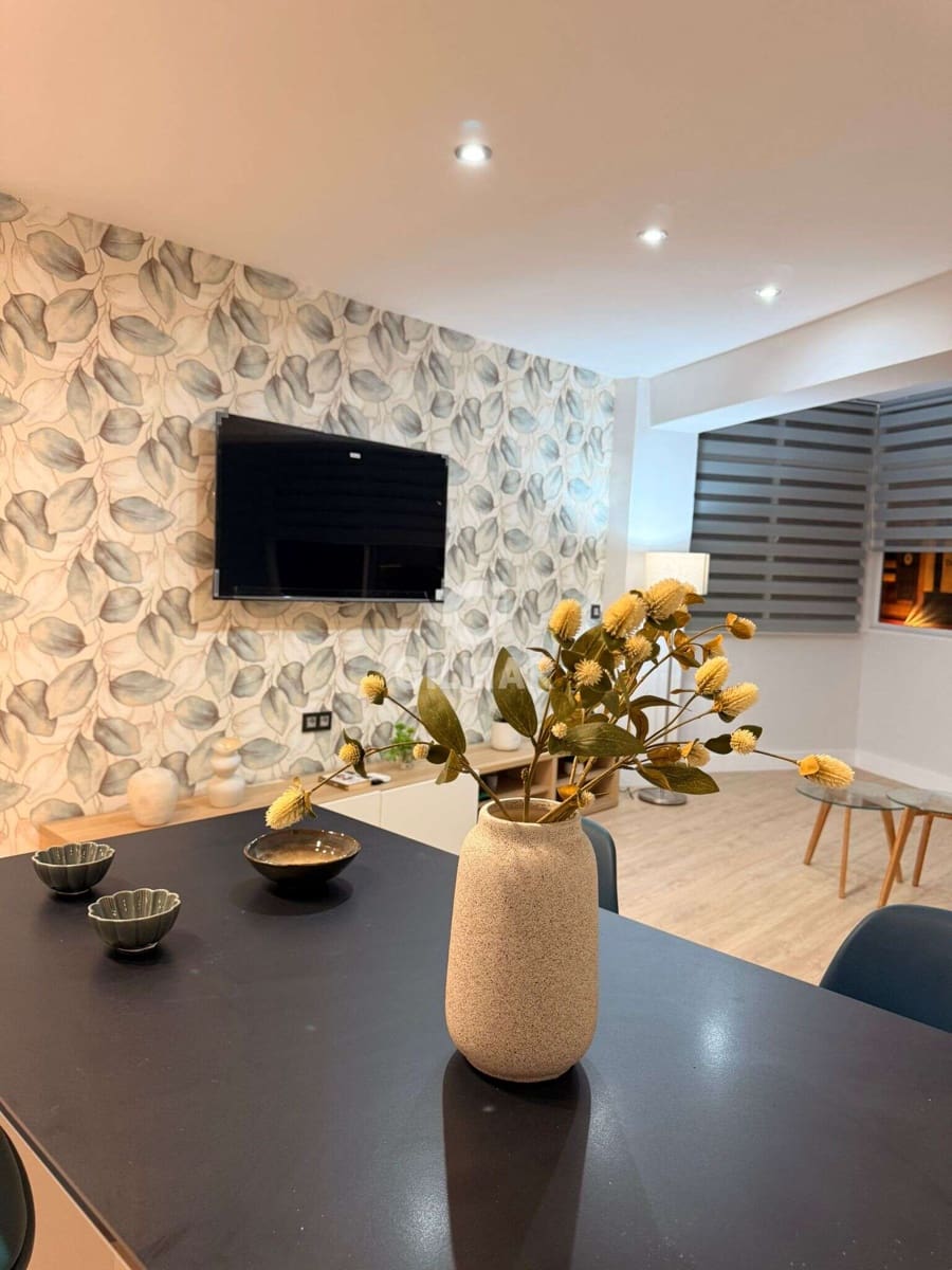 Piso de 2 habitaciones en Torremolinos en venta - 265.000 € (Ref: 9312075)