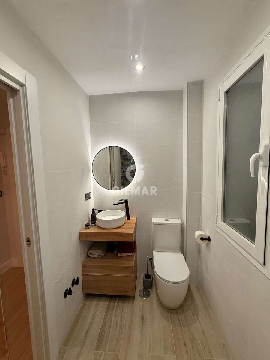 Piso de 2 habitaciones en Torremolinos en venta - 265.000 € (Ref: 9312075)