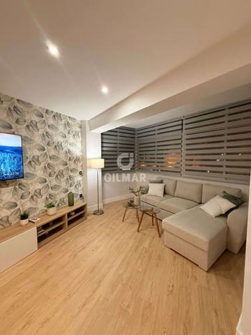 Piso de 2 habitaciones en Torremolinos en venta - 265.000 € (Ref: 9312075)