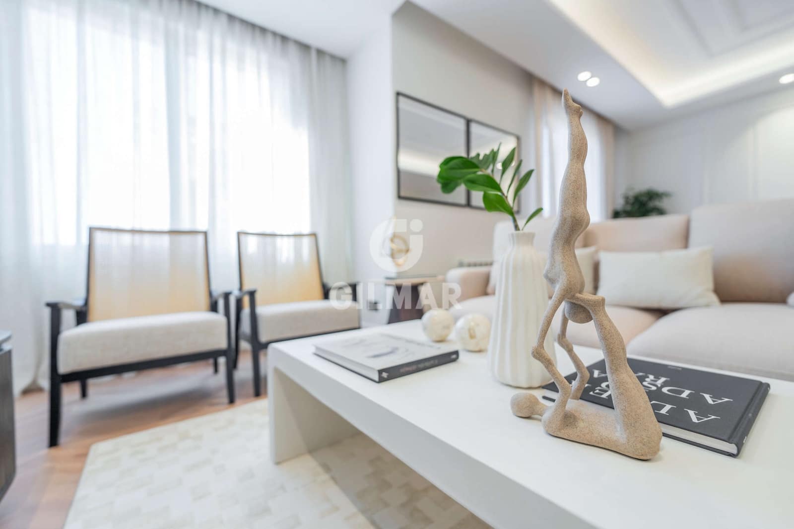 3 soveværelse Lejlighed til salg i Madrid by - € 1.990.000 (Ref: 9315114)