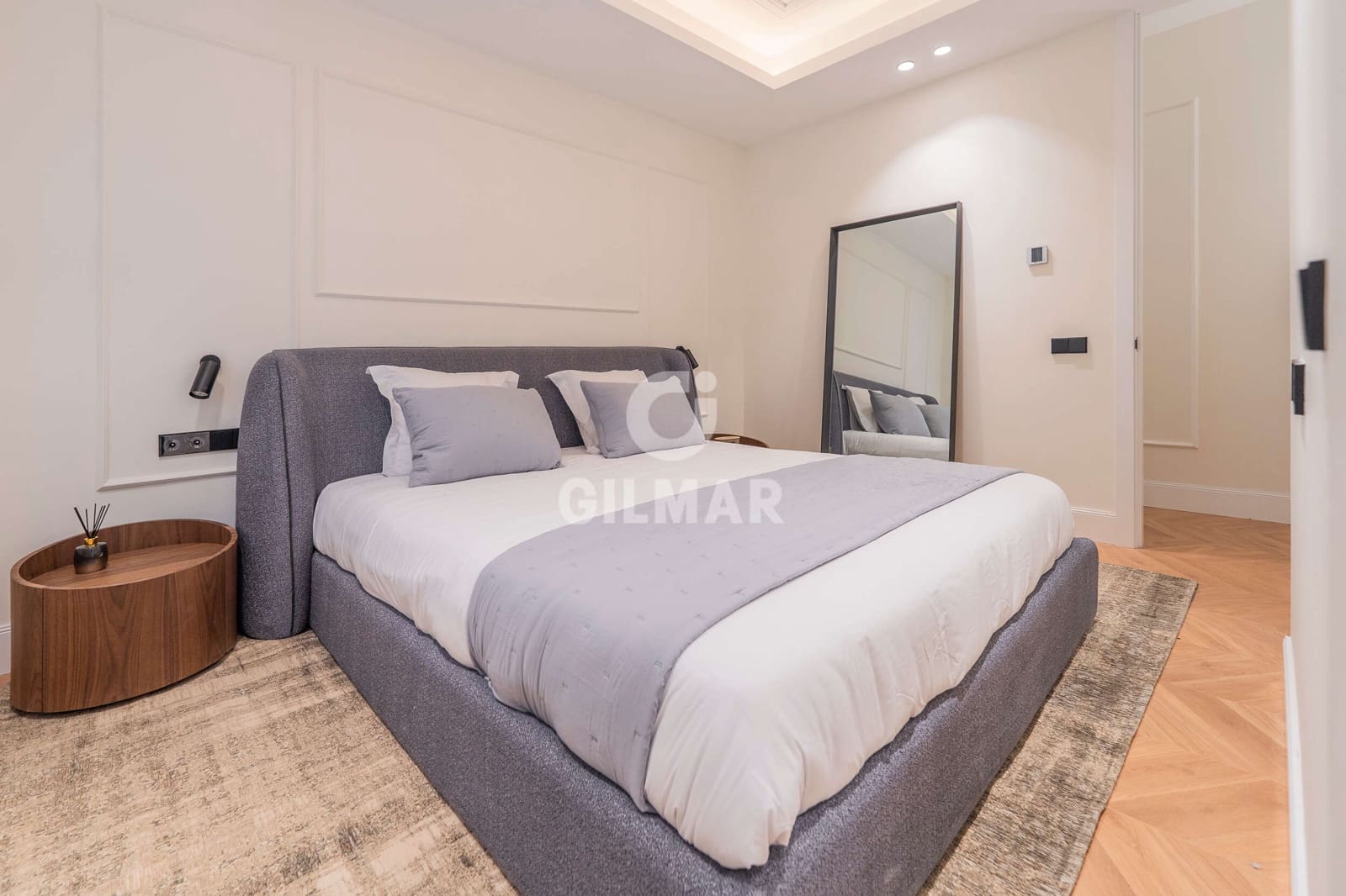 3 soveværelse Lejlighed til salg i Madrid by - € 1.990.000 (Ref: 9315114)