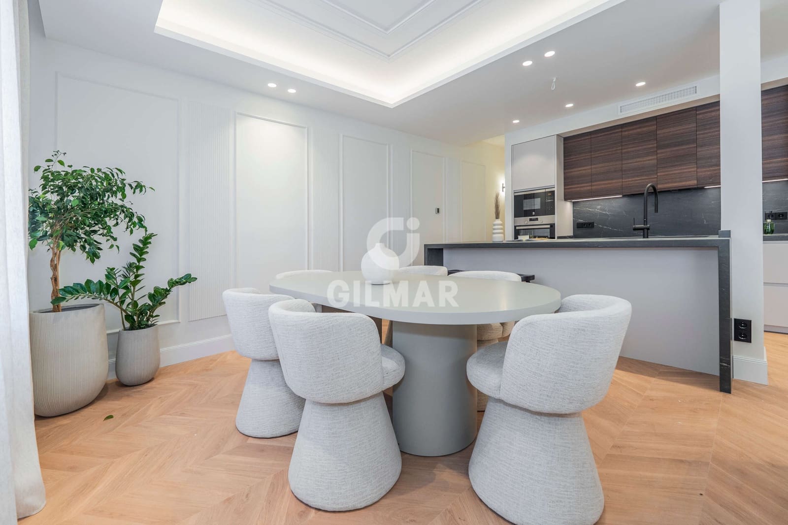 3 soveværelse Lejlighed til salg i Madrid by - € 1.990.000 (Ref: 9315114)