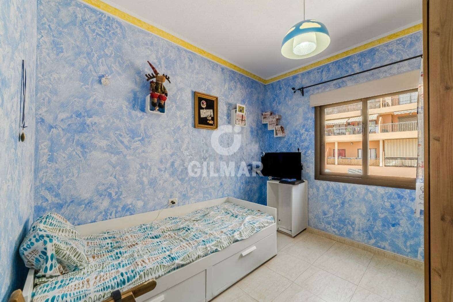 4 sovrum Radhus till salu i Adeje med pool - 575 000 € (Ref: 9315115)