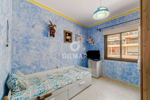 4 sovrum Radhus till salu i Casco Urbano, Adeje med pool - 575 000 € (Ref: 9315115)