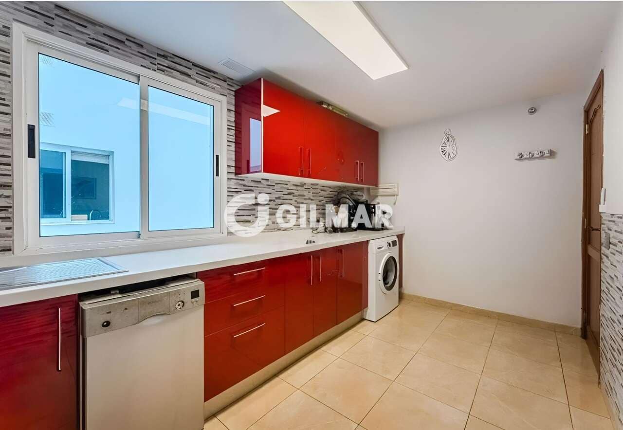 3 bedroom Flat for sale in Adeje - € 265,000 (Ref: 9315244)