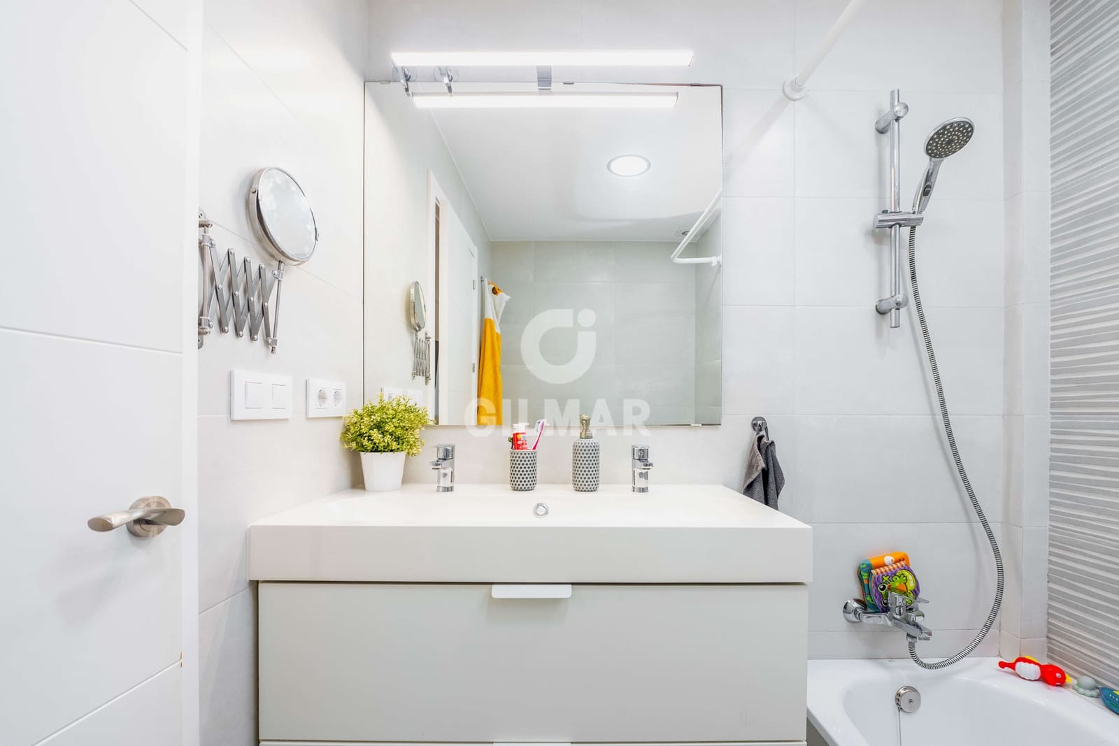 3 soverom Leilighet til salgs i San Fernando med garasje - € 295 000 (Ref: 9320012)