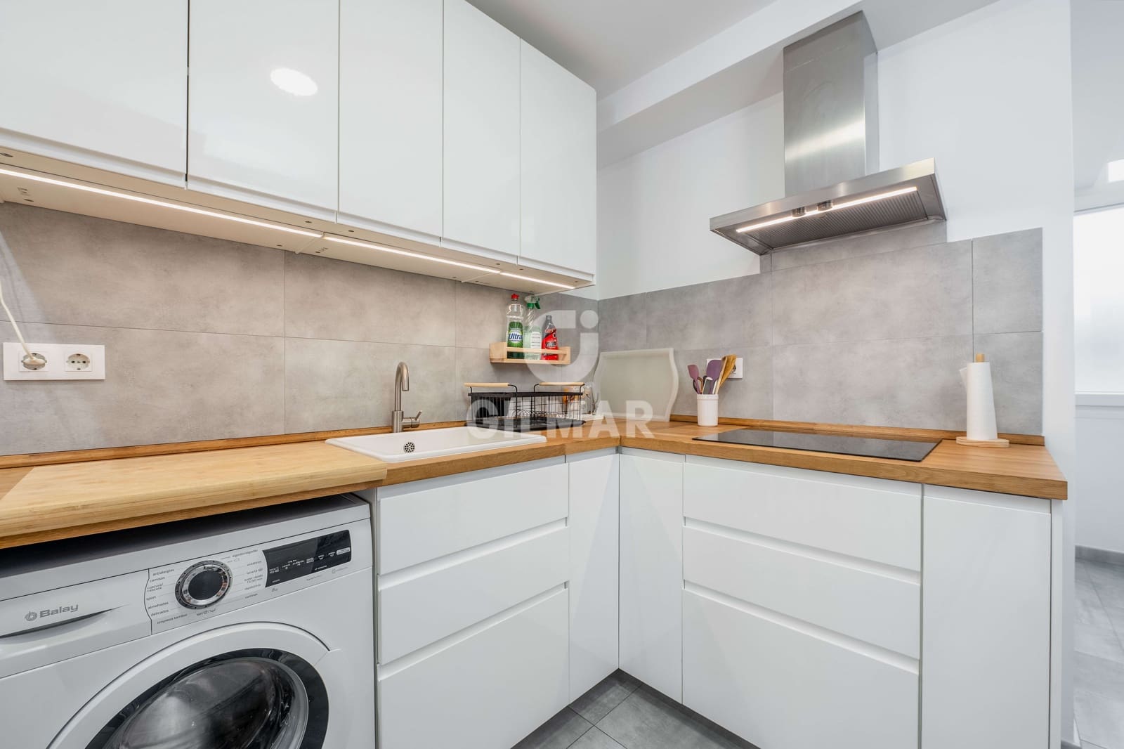 3 soverom Leilighet til salgs i San Fernando med garasje - € 295 000 (Ref: 9320012)