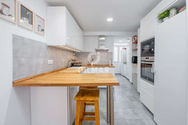 3 soverom Leilighet til salgs i San Fernando med garasje - € 295 000 (Ref: 9320012)