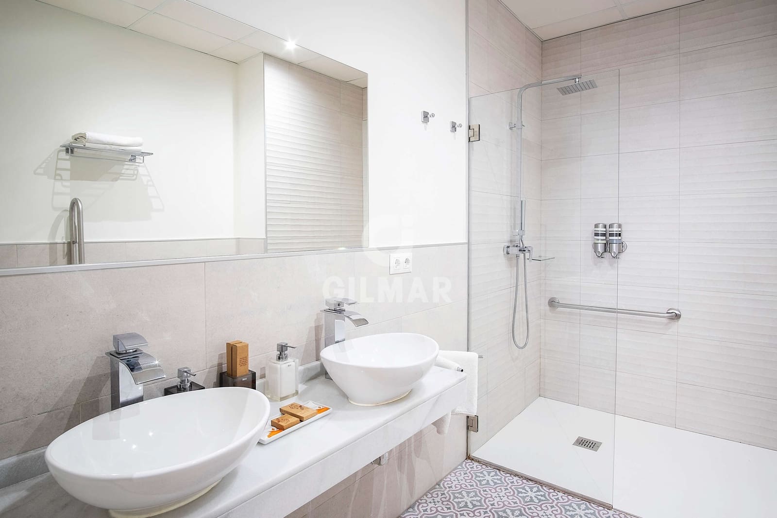 Hotel til salg i Estepona - € 3.300.000 (Ref: 9322259)