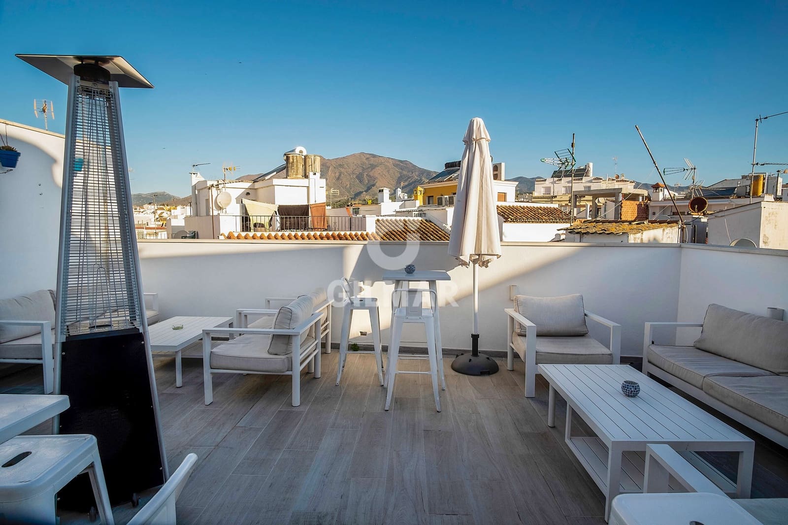 Hotel til salg i Estepona - € 3.300.000 (Ref: 9322259)
