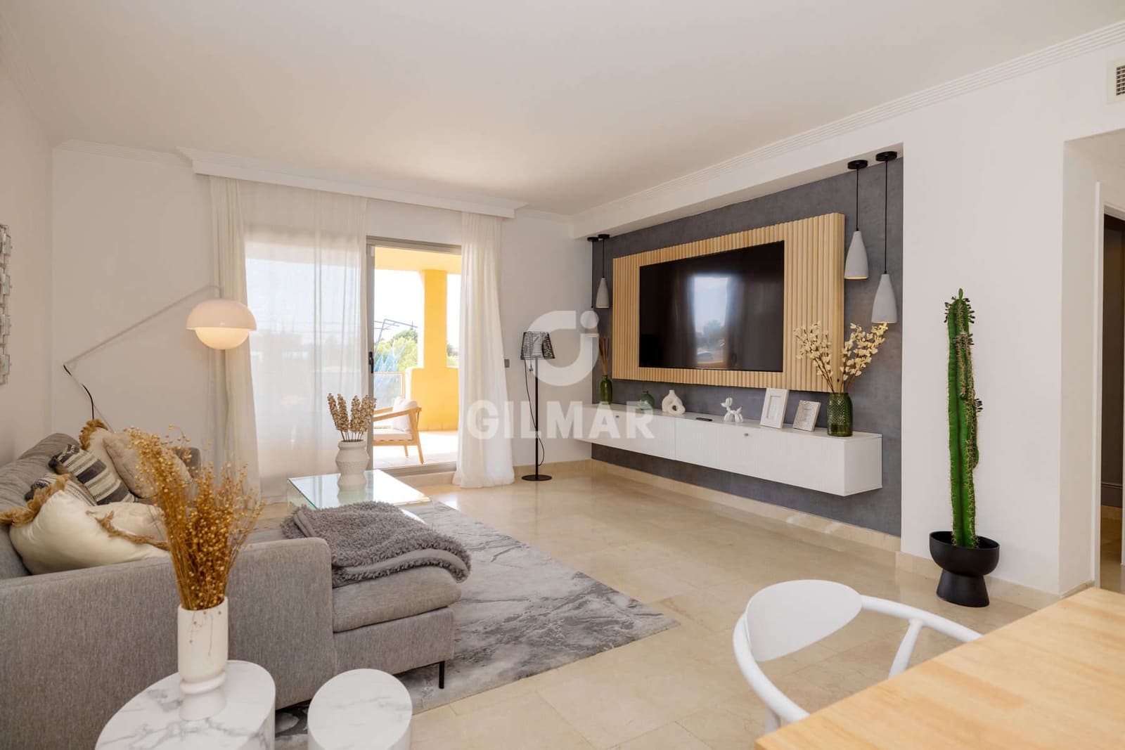 2 soveværelse Lejlighed til salg i Estepona med swimmingpool garage - € 435.000 (Ref: 9329808)