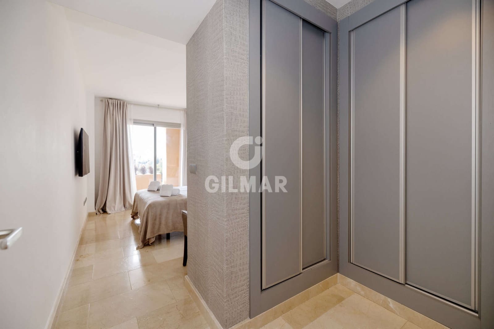 2 soveværelse Lejlighed til salg i Estepona med swimmingpool garage - € 435.000 (Ref: 9329808)