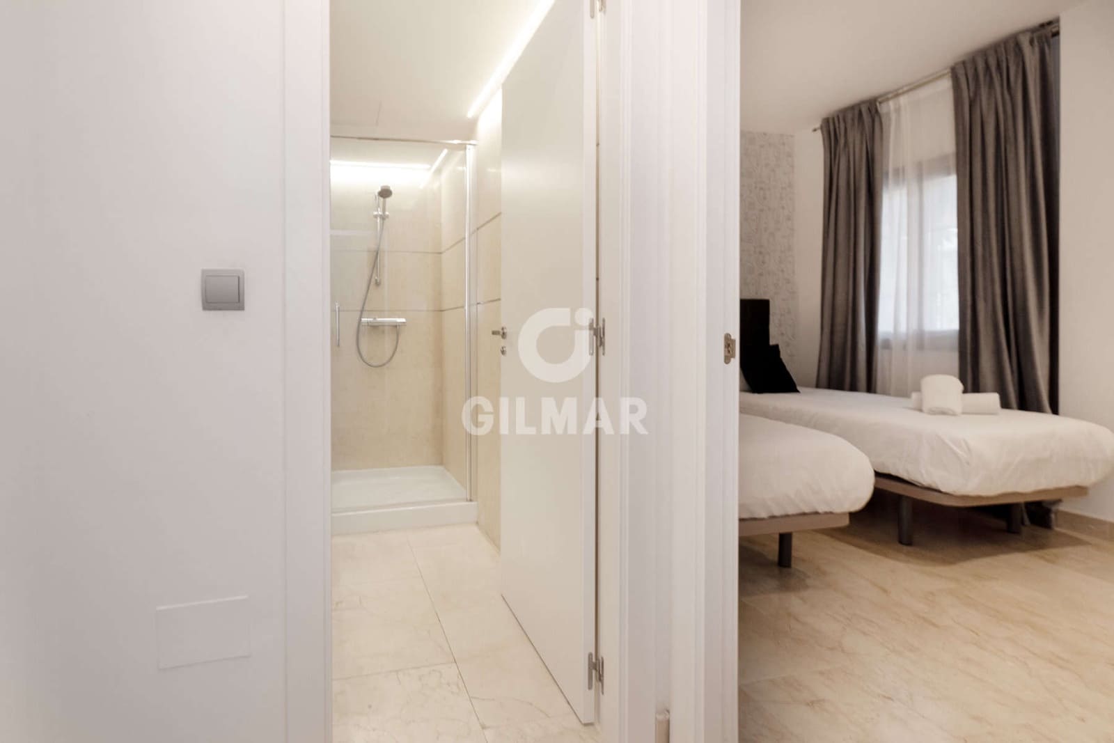 2 soveværelse Lejlighed til salg i Estepona med swimmingpool garage - € 435.000 (Ref: 9329808)